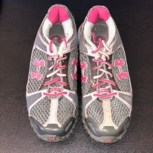 Women Under Armour Grey & Pink Size 8